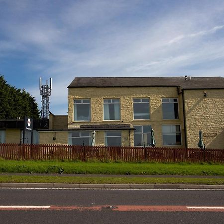 Oyo Knowesgate Inn, Northumberland National Park Kirkwhelpington Exterior photo